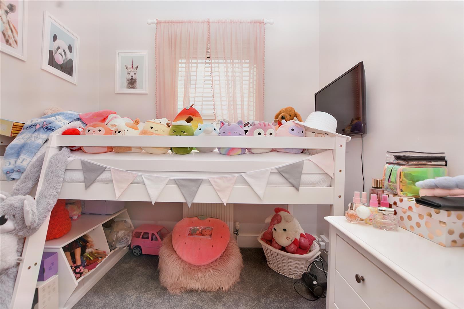 Property Details for Victoria Road, Polegate Town Property Estate